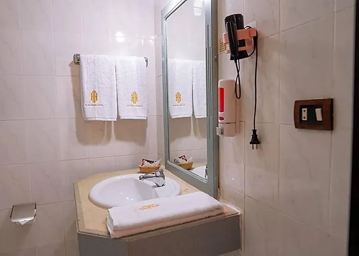 El Khan Hotel