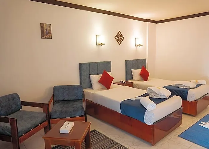 El Khan Hotel