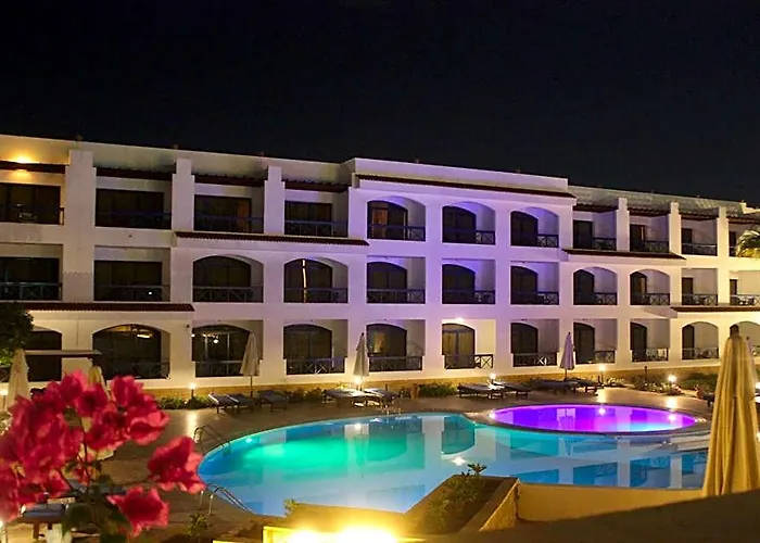 El Khan Hotel