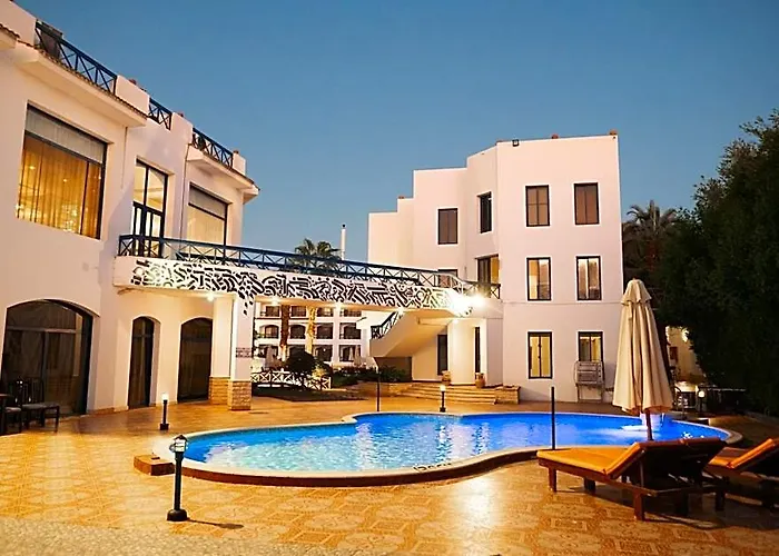 El Khan 3*